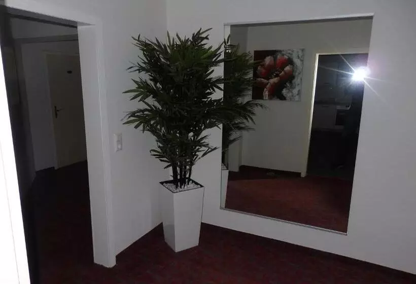 Hotelli Zur Saale
