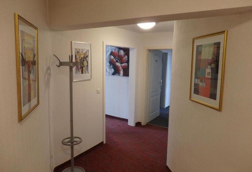 Отель Zur Saale