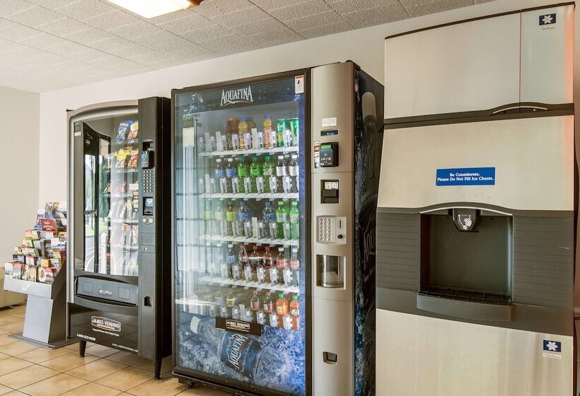 Motel 6 New Stanton, Pa