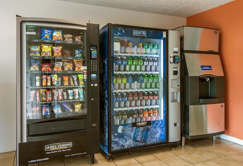 Motel 6 New Stanton, Pa