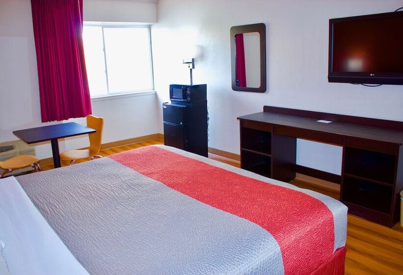 Motel 6 New Stanton, Pa