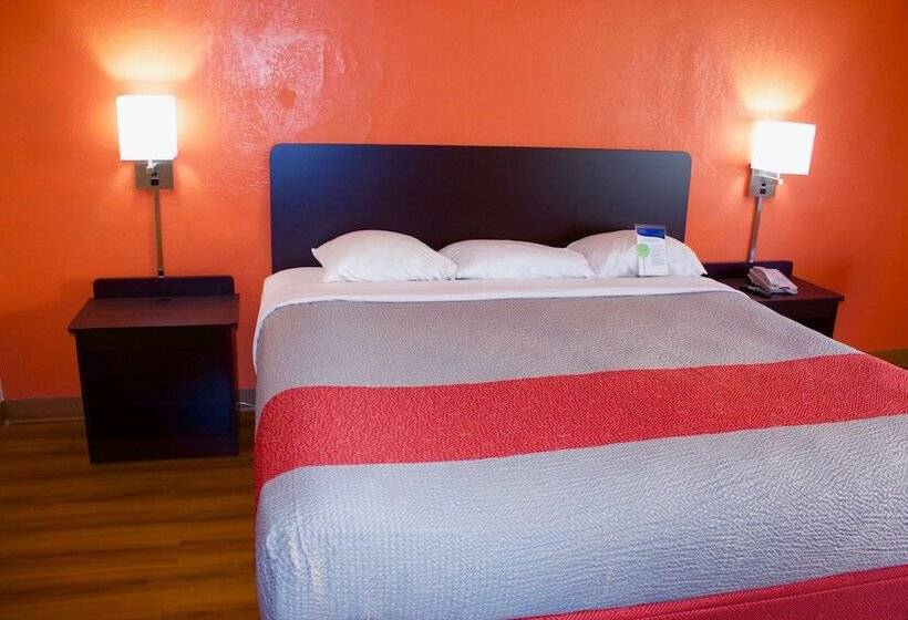 Motel 6 New Stanton, Pa