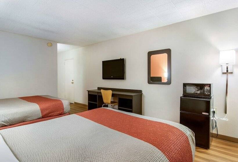 Motel 6 New Stanton, Pa