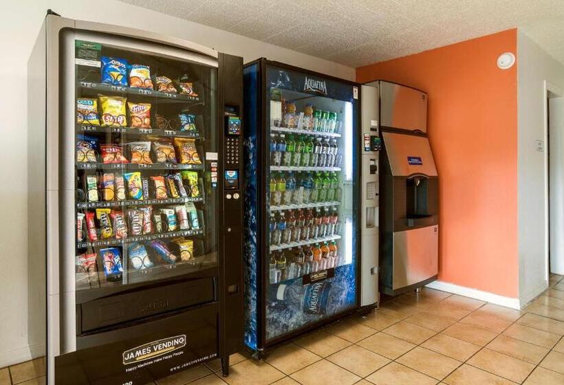 Motel 6 New Stanton, Pa