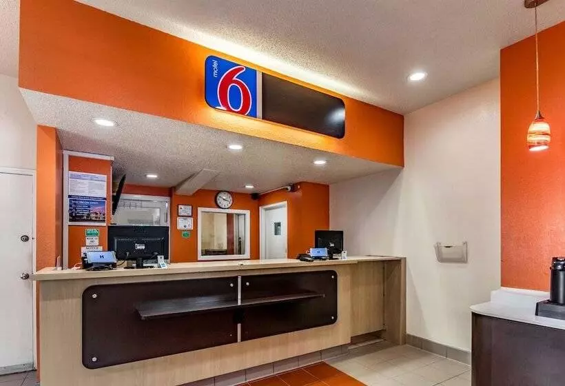 Motel 6 Raleigh, Nc Cary