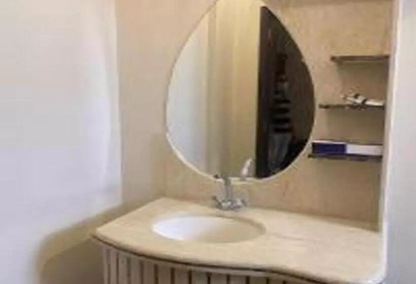 Hotelli العنوان للشقق المخدومة Alanwaan Of The Units Served