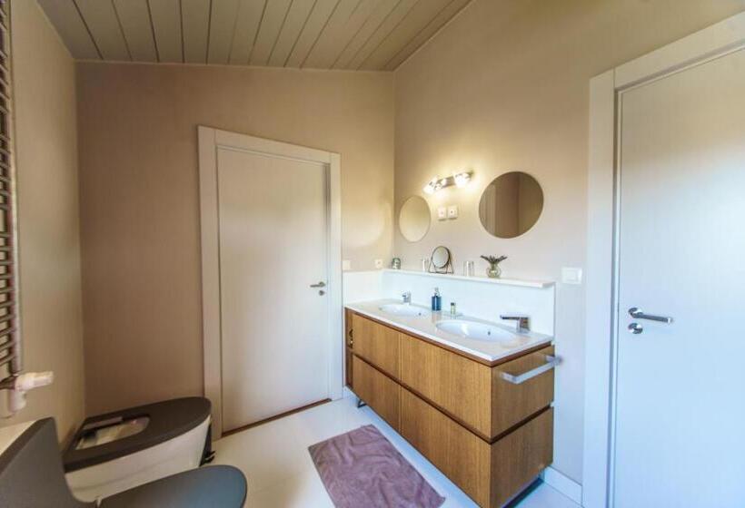 Bed and Breakfast Ailleurs Land