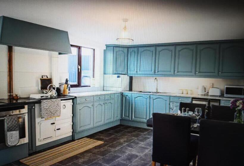 ベッドアンドブレックファースト Drainllwyn