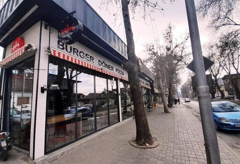 تختخواب و صبحانه Adem S Cozy Terrace Retreat