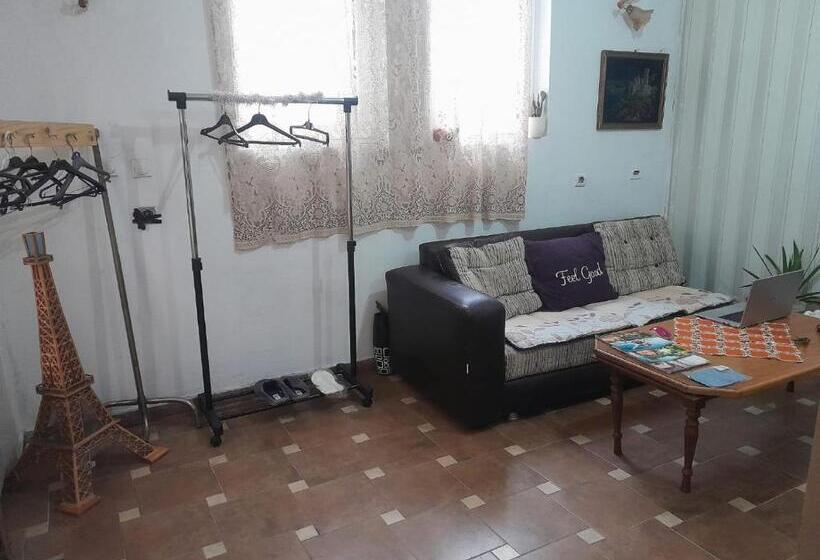 تختخواب و صبحانه Adem S Cozy Terrace Retreat