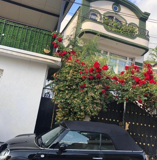 تختخواب و صبحانه Adem S Cozy Terrace Retreat