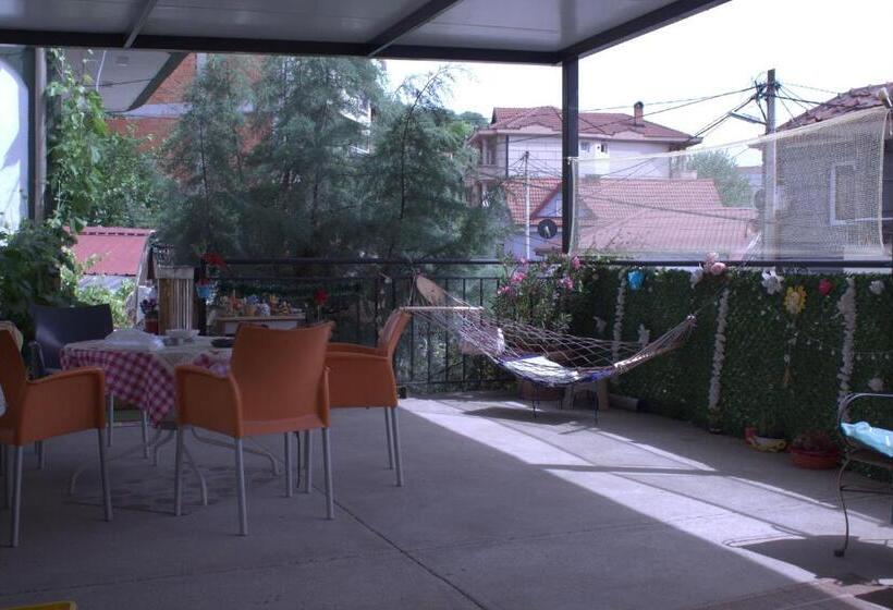 تختخواب و صبحانه Adem S Cozy Terrace Retreat