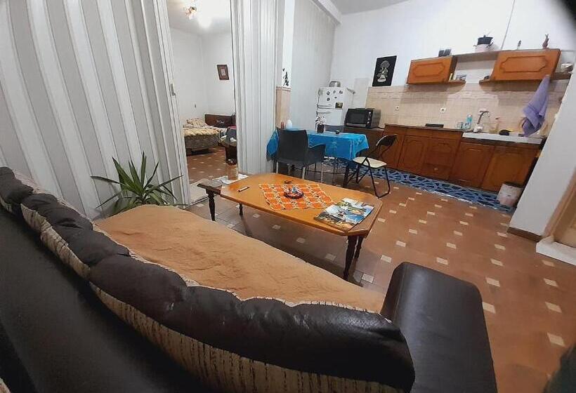 تختخواب و صبحانه Adem S Cozy Terrace Retreat