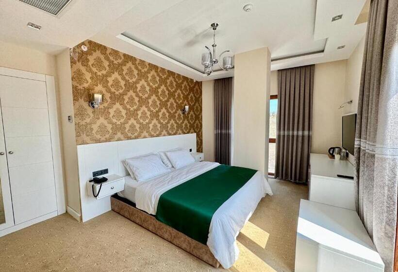 Green Roof Hotel & Spa