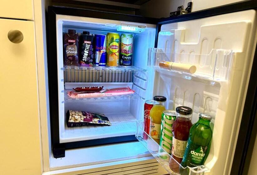 Green Roof Hotel & Spa