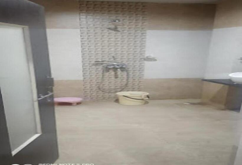 בית מלון כפרי Castle Inn & Restaurant  Mp