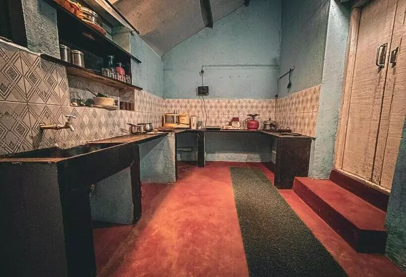ホテル Century Old Coorg Gem