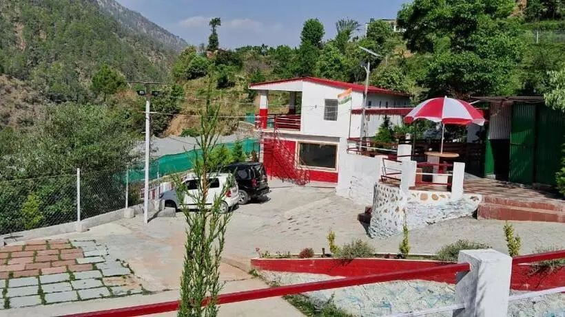 ホテル Mahadev Relax Zone