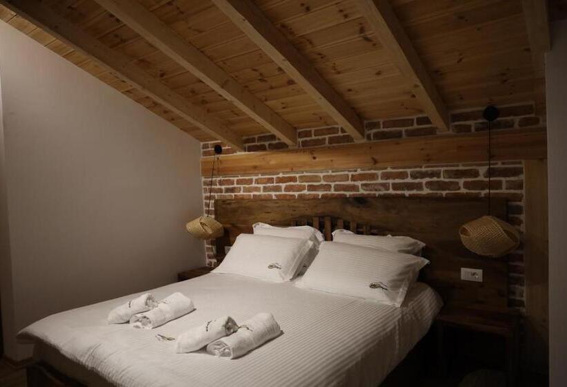 هتل Sofra Kolonjare