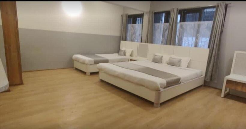 호텔 The Arch Shillong