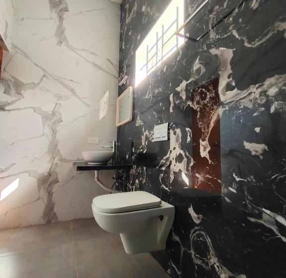 هتل The Asian Villa