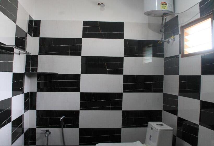 هتل The Asian Villa