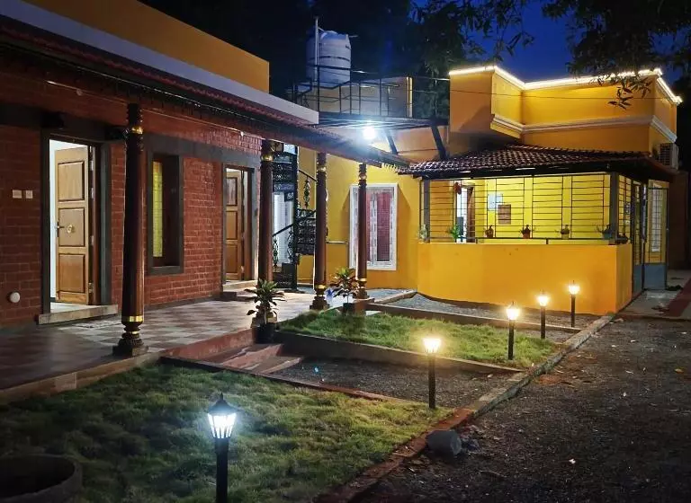 Hotelli The Asian Villa