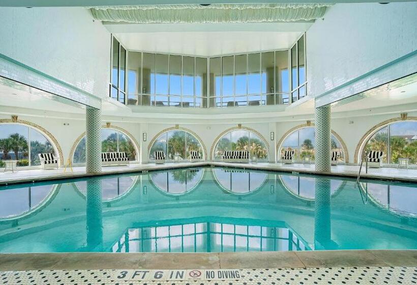 هتل The Center Of Paradise