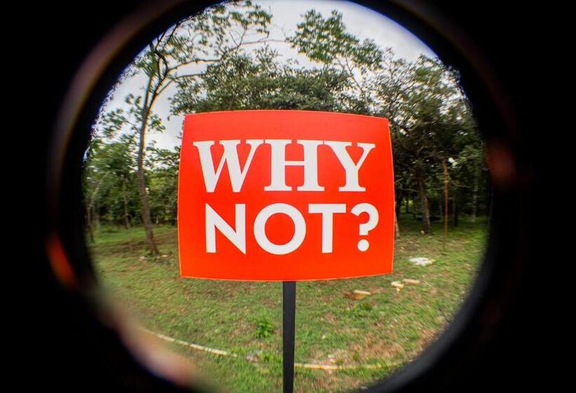 Las Motas Surf Camp & Hostel