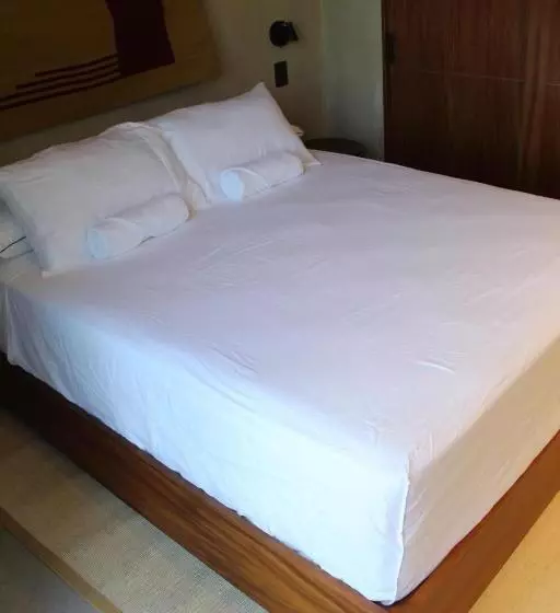 Maramara More To Live