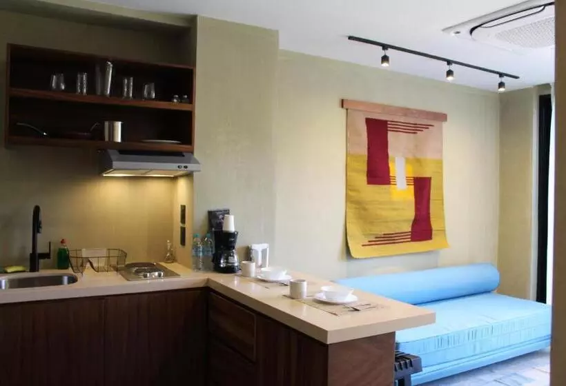 Maramara More To Live