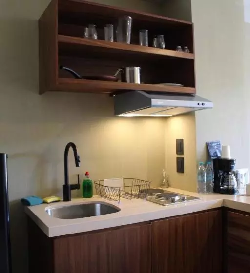 Maramara More To Live