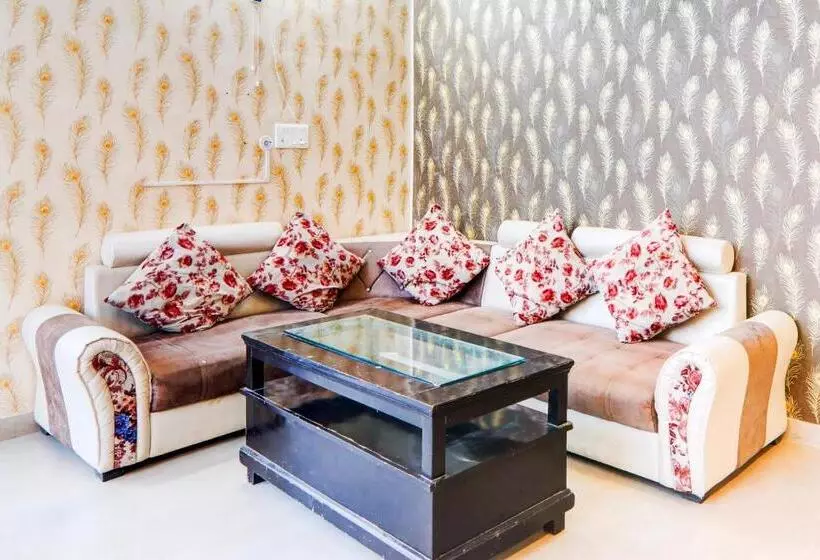Super Hotel O Gomti Nagar Vigyan Khand