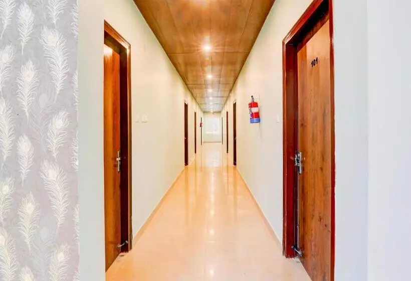 Super Hotel O Gomti Nagar Vigyan Khand