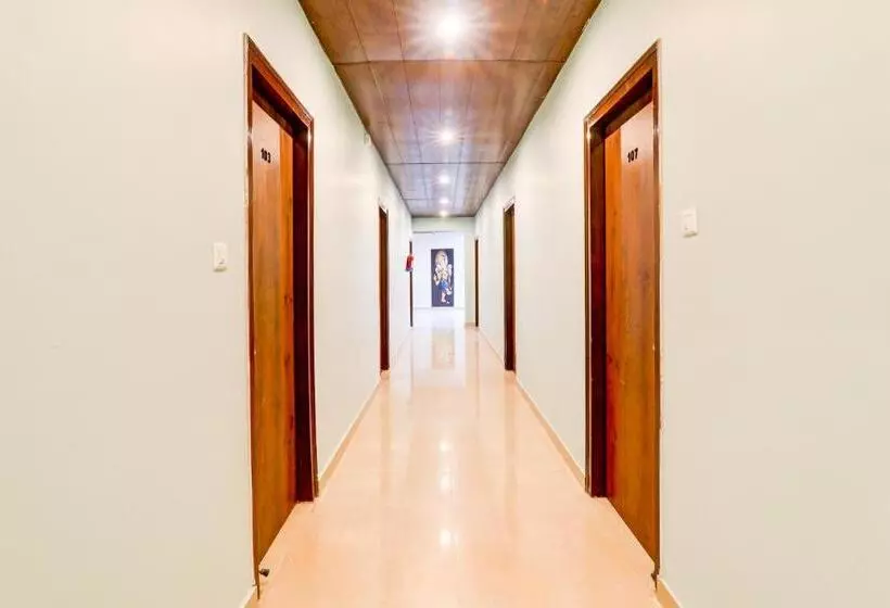 Super Hotel O Gomti Nagar Vigyan Khand