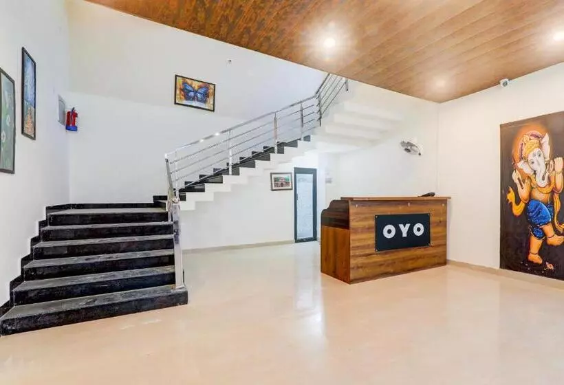 Super Hotel O Gomti Nagar Vigyan Khand
