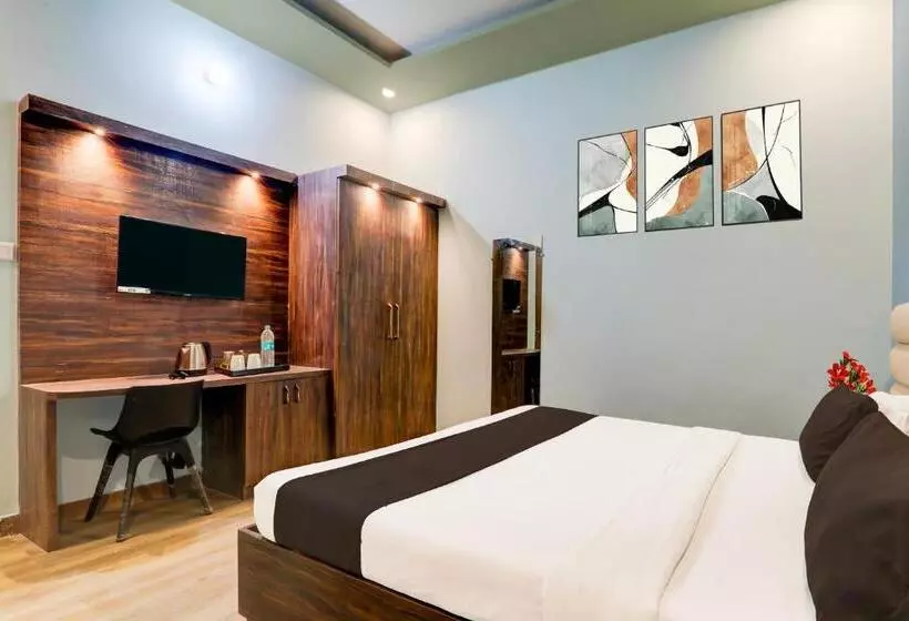 Super Hotel O Gomti Nagar Vigyan Khand