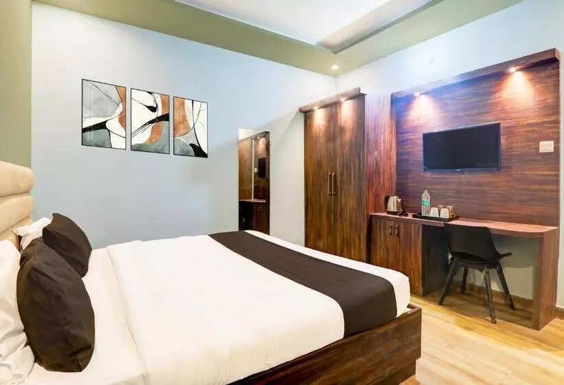 Super Hotel O Gomti Nagar Vigyan Khand