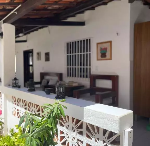 پانسیون Meg House