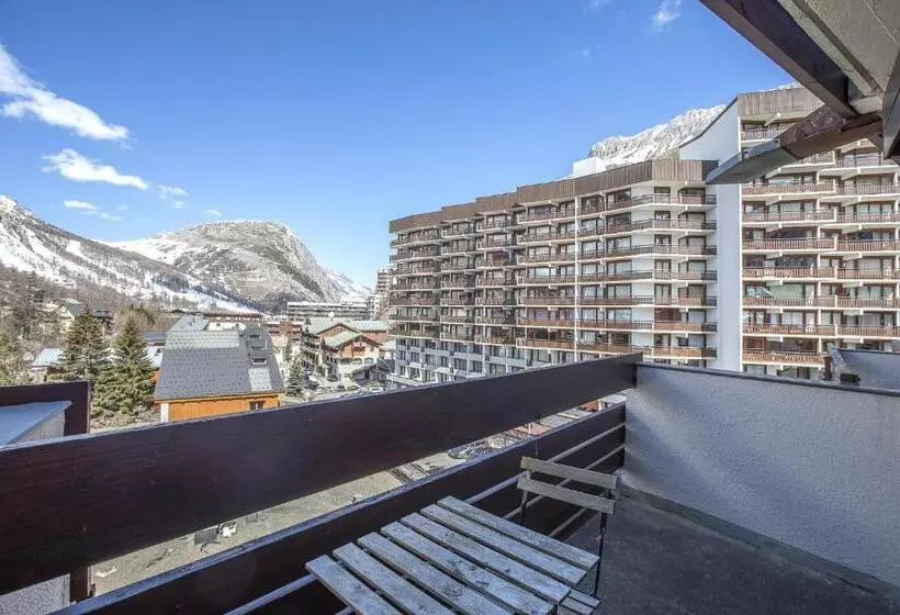 Résidence Les Cîmes  Centre Val D Isère