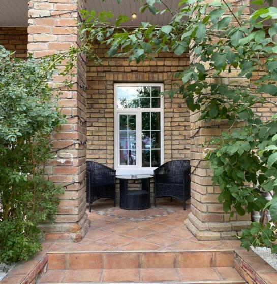 The Hub   Hotel & Restobar