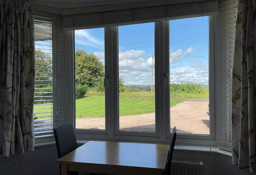 Wilmcote Bed And Breakfast