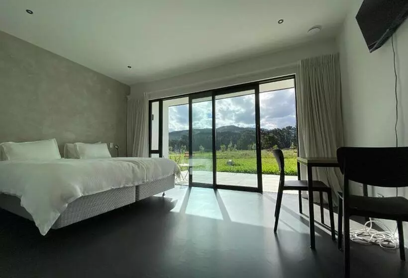 Woodside Bed And Breakfast