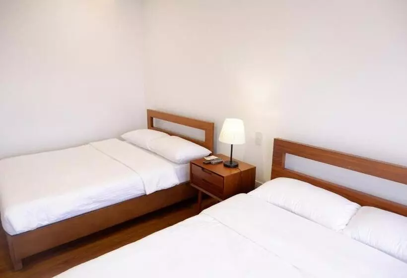 ベッドアンドブレックファースト Ecco Suites Baguio