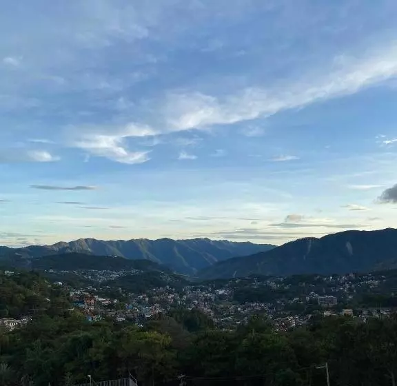 ベッドアンドブレックファースト Ecco Suites Baguio