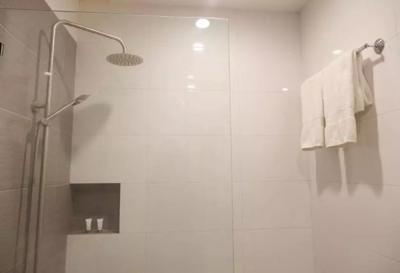 ベッドアンドブレックファースト Ecco Suites Baguio