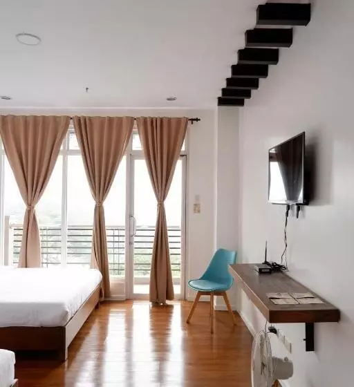 ベッドアンドブレックファースト Ecco Suites Baguio