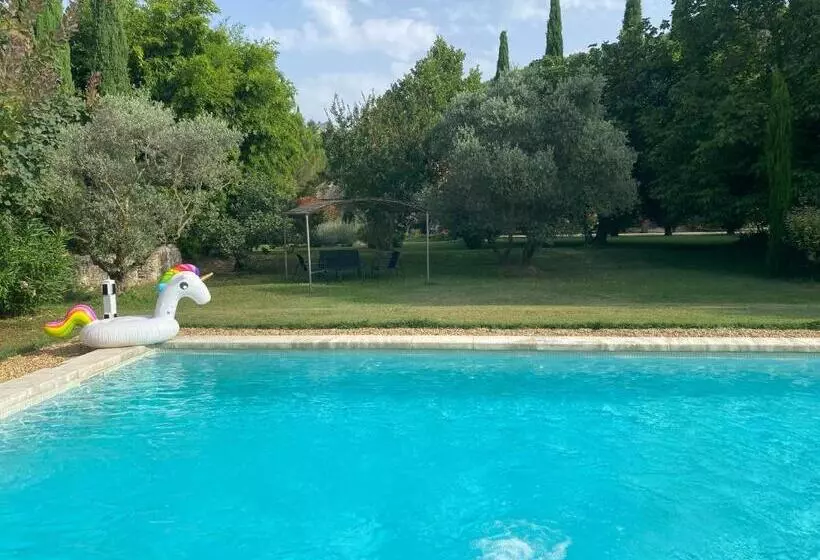 ベッドアンドブレックファースト Mas Des Bômes