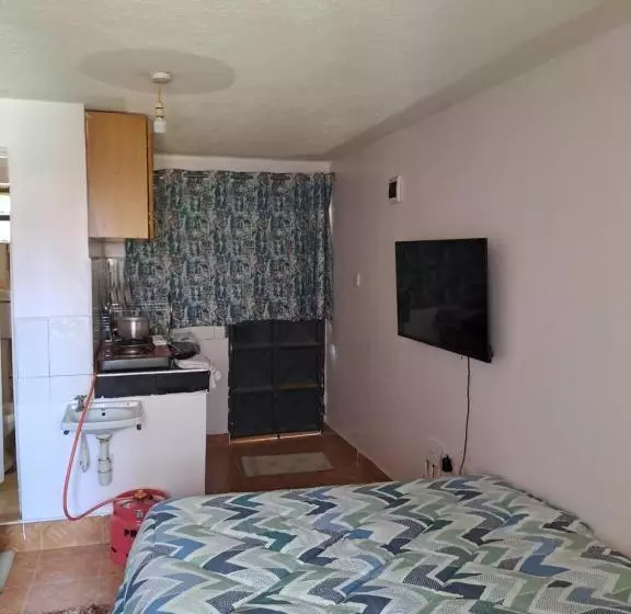 تختخواب و صبحانه Space Bnb