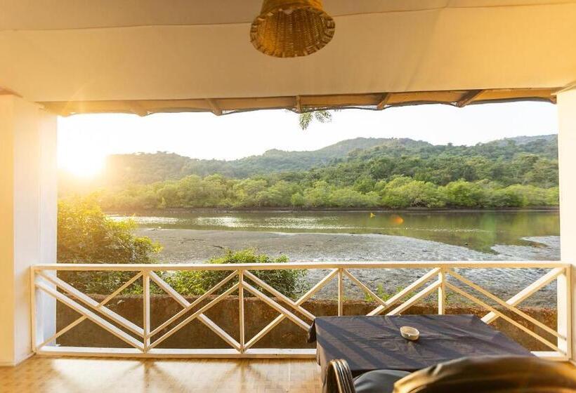 Feather Touch Hotels And Resorts Palolem